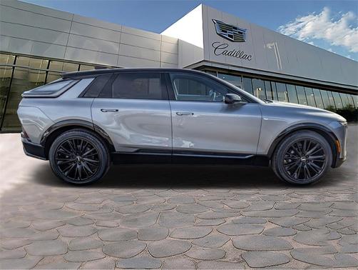 2025 Cadillac LYRIQ Sport