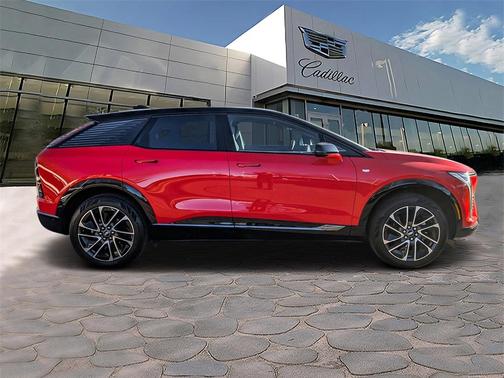 2026 Cadillac OPTIQ Premium Sport