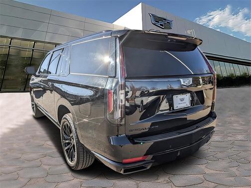 2023 Cadillac Escalade ESV Sport