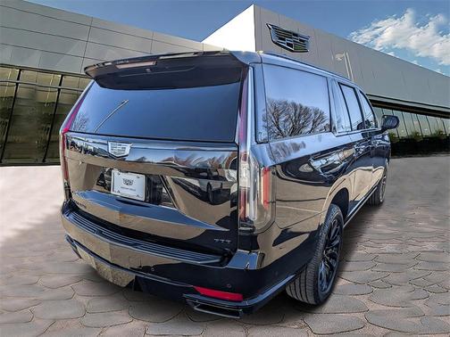 2023 Cadillac Escalade ESV Sport