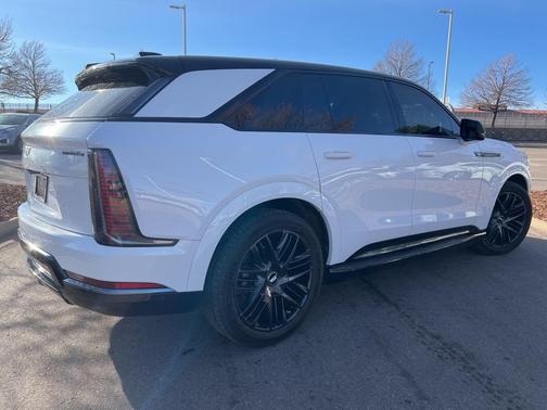 2025 Cadillac Escalade IQ Sport 2