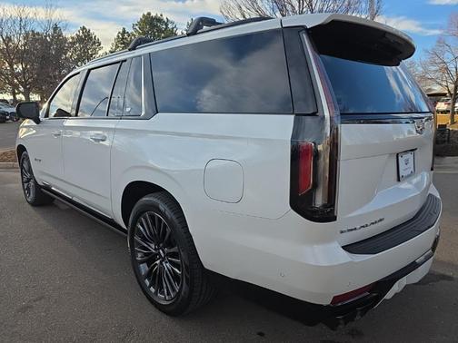 2024 Cadillac Escalade ESV V-Series