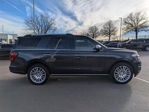 2024 Ford Expedition Platinum