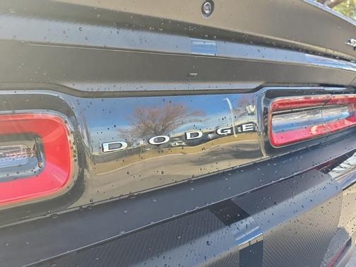 2016 Dodge Challenger SRT Hellcat