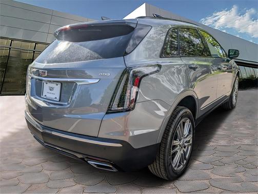 2025 Cadillac XT5 Sport