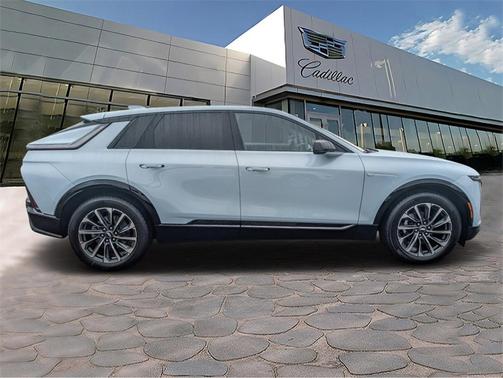 2025 Cadillac LYRIQ Sport