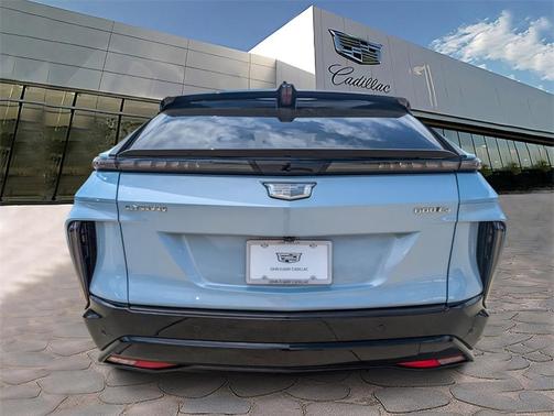 2025 Cadillac LYRIQ Sport