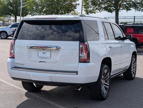 Summit White 2019 GMC Yukon Denali