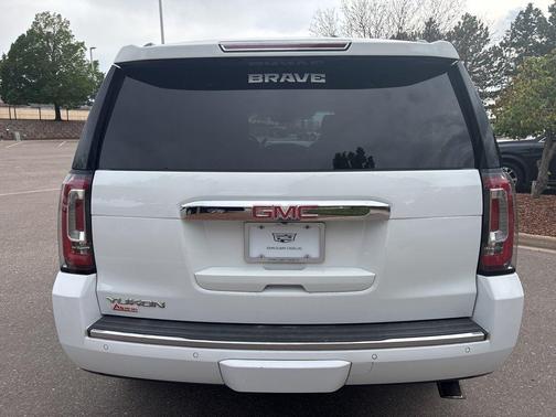 Summit White 2019 GMC Yukon Denali
