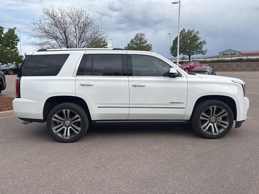 Summit White 2019 GMC Yukon Denali