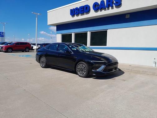 Black 2025 Hyundai SONATA Hybrid Limited