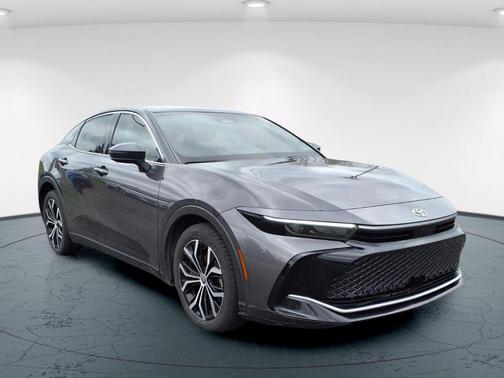 Magnetic Gray Metallic 2023 Toyota Crown XLE