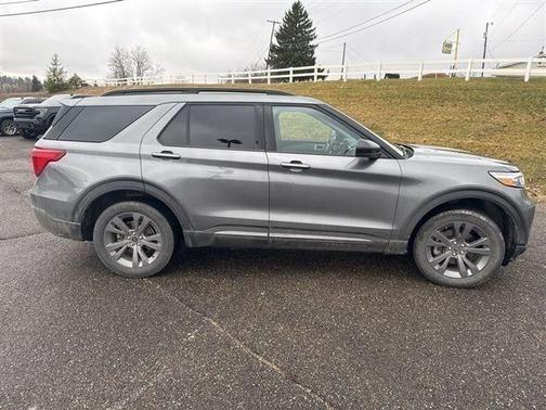 Carbonized Gray Metallic 2024 Ford Explorer XLT