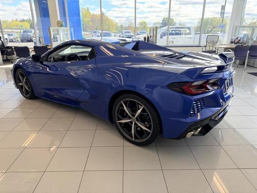 2023 Chevrolet Corvette Stingray w/3LT