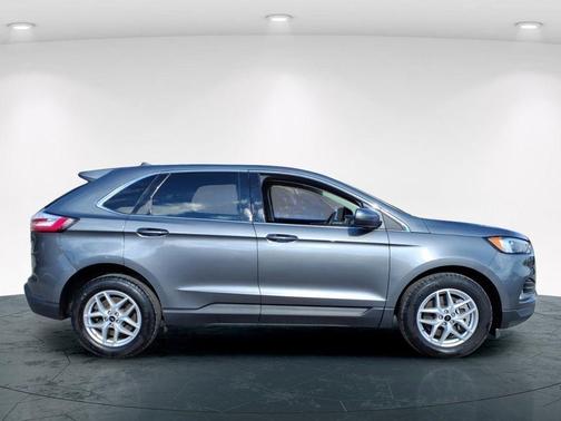 Carbonized Gray Metallic 2023 Ford Edge SEL