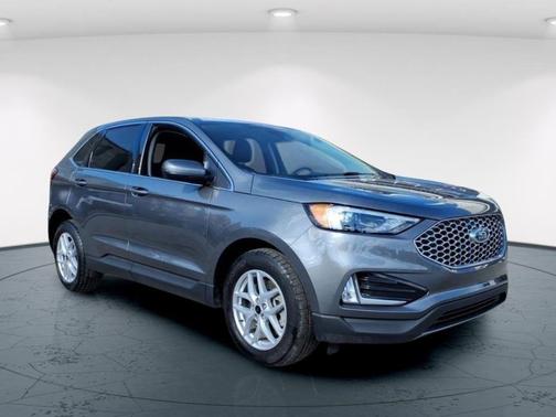 Carbonized Gray Metallic 2023 Ford Edge SEL