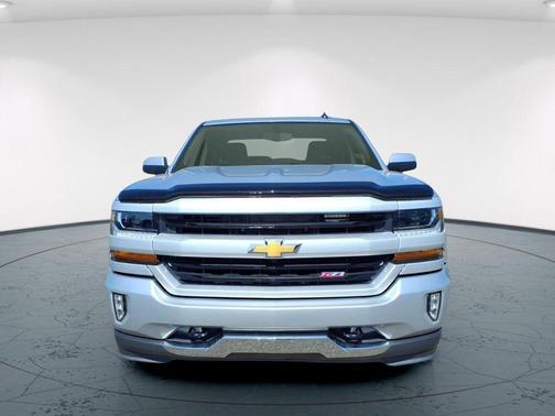 Silver Ice Metallic 2018 Chevrolet Silverado 1500 2LT