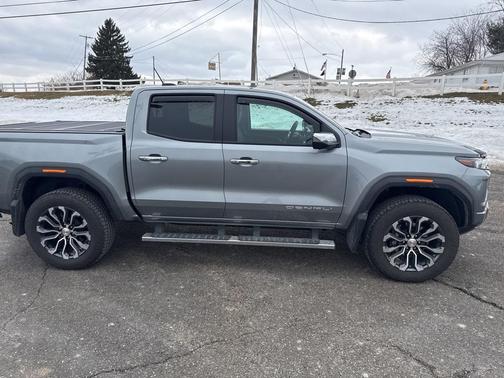 2024 GMC Canyon Denali