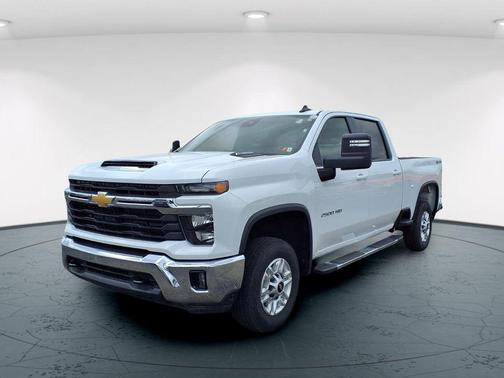 Summit White 2025 Chevrolet Silverado 2500 LT