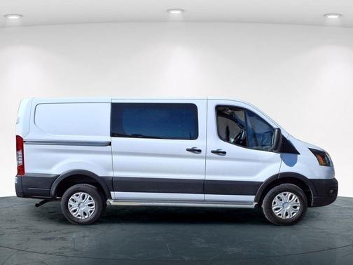 Oxford White 2024 Ford Transit-250 Base