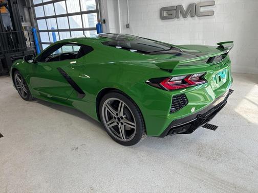 2026 Chevrolet Corvette Stingray w/3LT