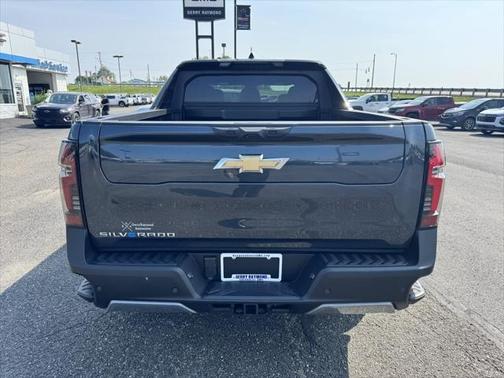 2025 Chevrolet Silverado EV LT