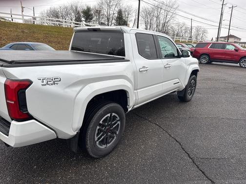 2024 Toyota Tacoma TRD Sport