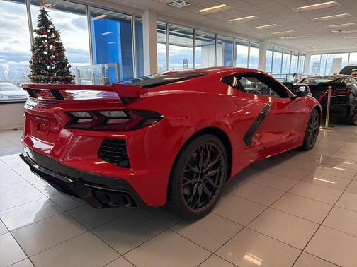 2026 Chevrolet Corvette Stingray w/2LT