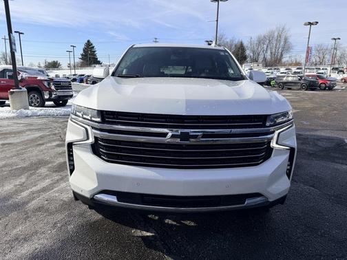 2023 Chevrolet Suburban LT