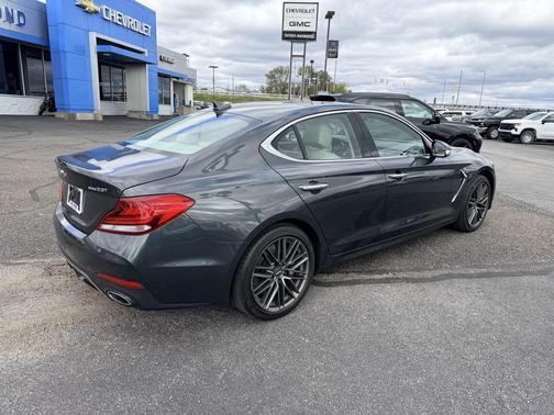 2019 Genesis G70 3.3T Design