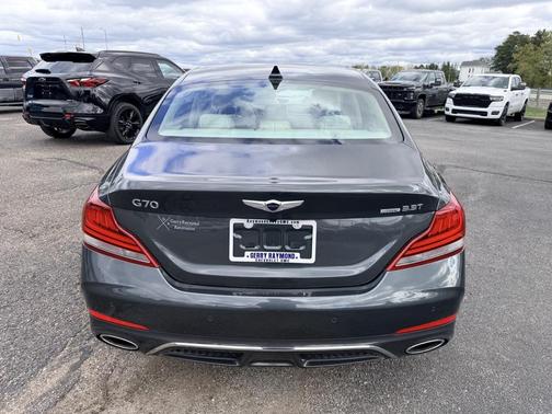 2019 Genesis G70 3.3T Design