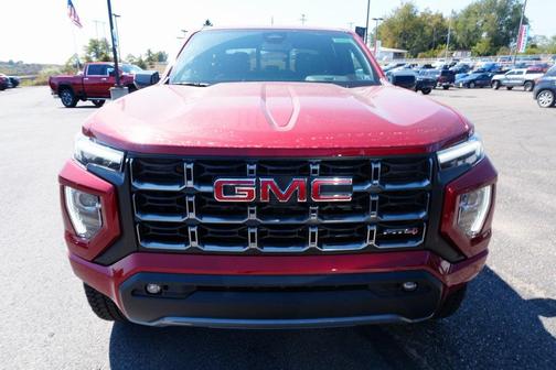 2025 GMC Canyon AT4