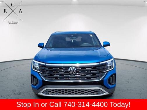 Kingfisher Blue Metallic 2024 Volkswagen Atlas Cross Sport 2.0T SE w/Technology 4MOTION