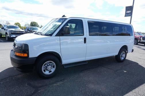 2022 Chevrolet Express 3500 RWD 3500 Extended Wheelbase LS