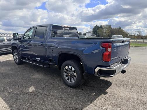 2026 Chevrolet Silverado 3500 LT