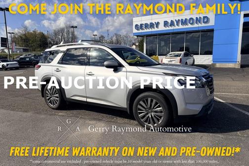 2025 Nissan Pathfinder SL 4WD