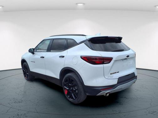 Summit White 2023 Chevrolet Blazer 2LT