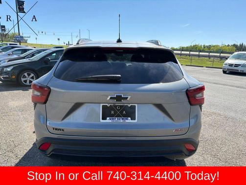 Sterling Gray Metallic 2026 Chevrolet Trax FWD 2RS