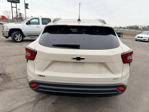 White Sands 2026 Chevrolet Trax FWD 2RS