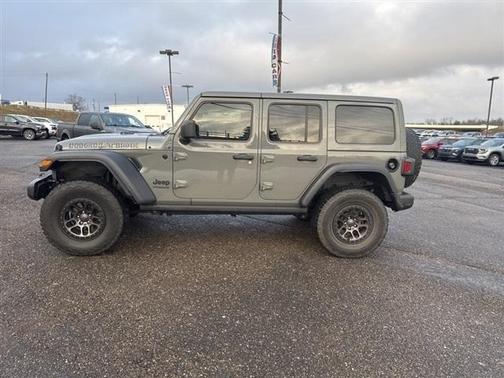 2022 Jeep Wrangler Unlimited High Tide 4x4