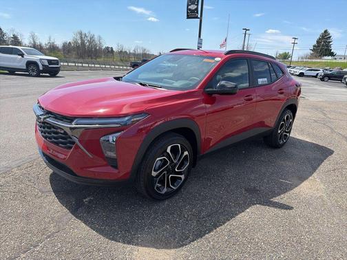 Apex Red 2026 Chevrolet Trax FWD 2RS