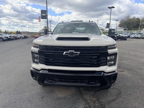 2026 Chevrolet Silverado 2500 Custom