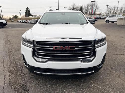 2023 GMC Acadia AWD AT4