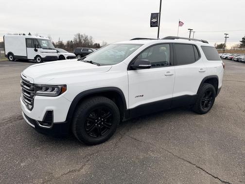2023 GMC Acadia AWD AT4