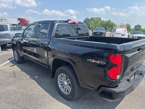 2025 Chevrolet Colorado LT