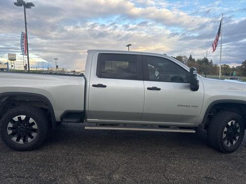 2020 Chevrolet Silverado 2500 Custom