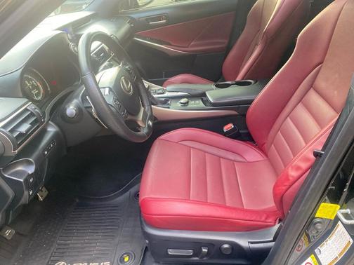 2019 Lexus IS 300 Base