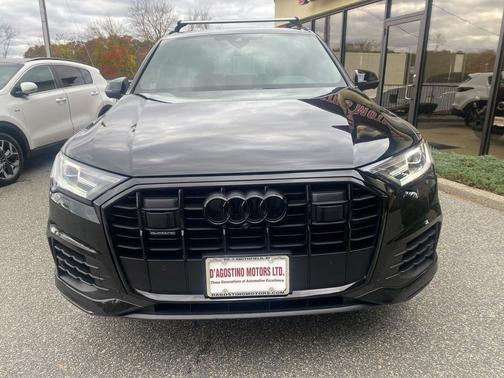 2022 Audi Q7 55 Premium Plus