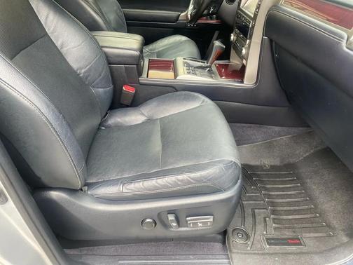 Platinum Silver Metallic 2019 Lexus GX 460 Premium
