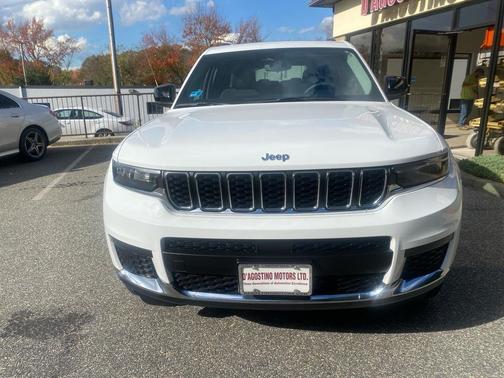 2023 Jeep Grand Cherokee L Laredo